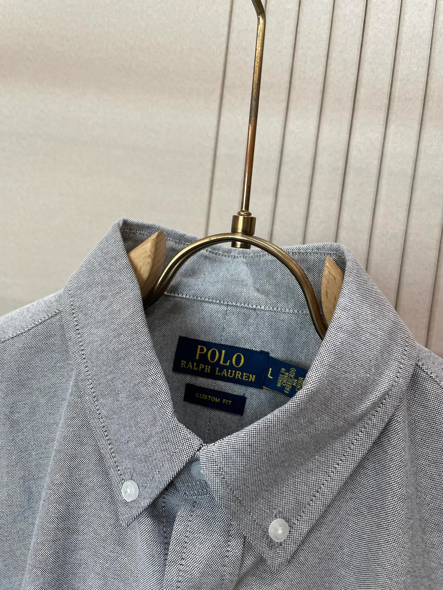 P220 🌸🌸🌸 POLO Ralph Lauren [High Quality] Classic shirt! Classic casual shirt made of pure cotton fabric with unique design, simple, clean and classic version design. It is a versatile style that can be switched at will. The fabric feels soft and delicate, highly breathable, close to the skin and comfortable to wear. It can be worn alone as an inner layer. Its versatile performance is beyond your imagination! The upper body of the ready-to-wear is simple and classic yet elegant! Size:M-XXL